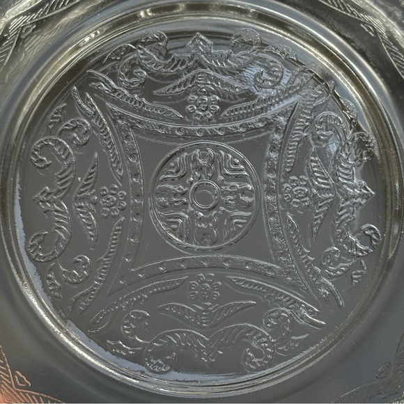 Vintage Clear Glass Madrid Pattern Butter Dish with Dome Lid - Picture 9 of 13